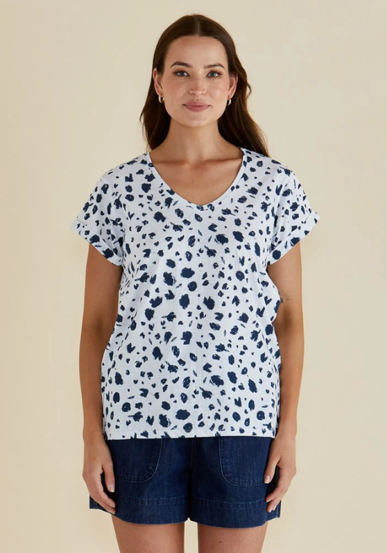 Betty Basics Ayla V-Neck Tee